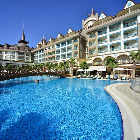 Crown Palace Ultra Side
