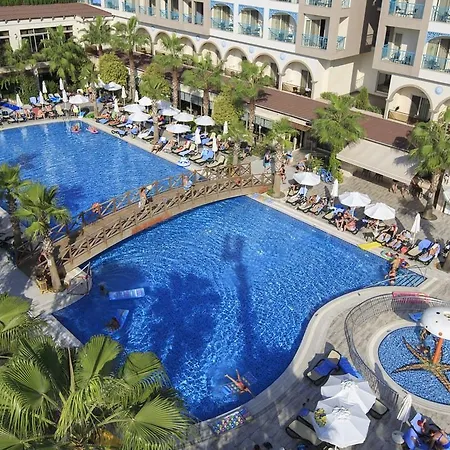 Crown Palace Ultra 5* Side